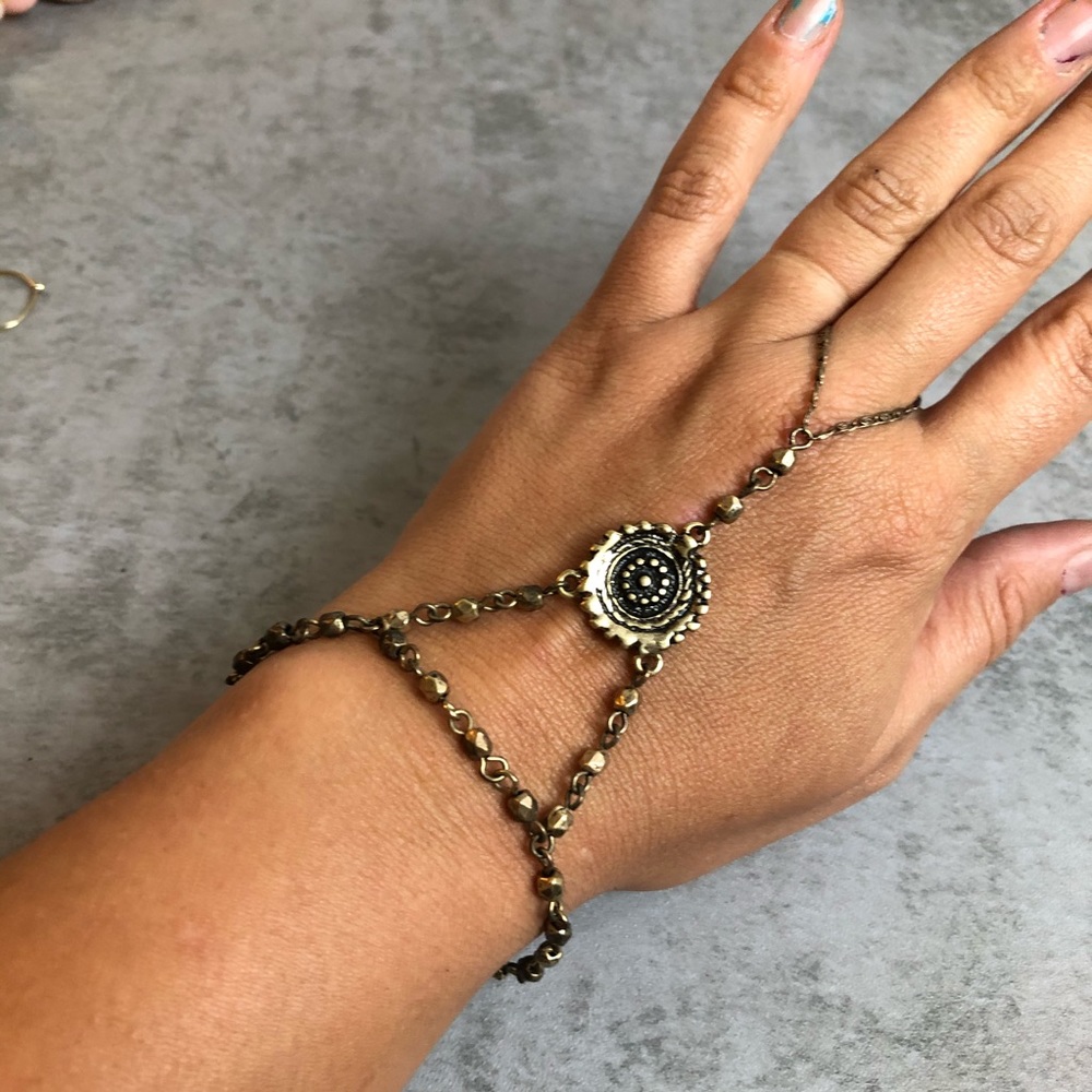 ✨5/$25✨ Jade and Jasper bracelet with ring chain